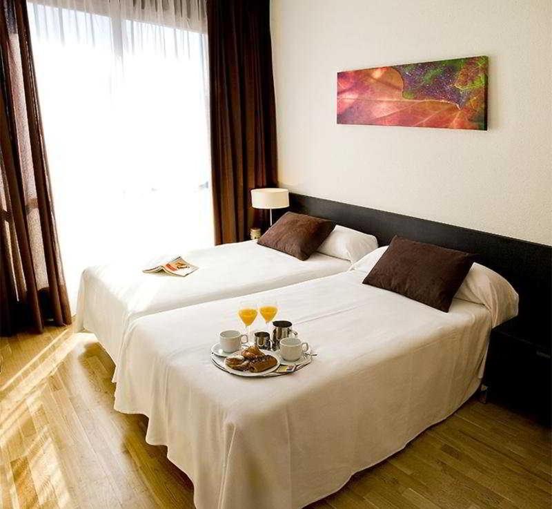 Compostela Suites Madrid Bilik gambar